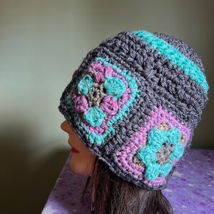 Crochet  flowers medium beanie wool blend winter new cute